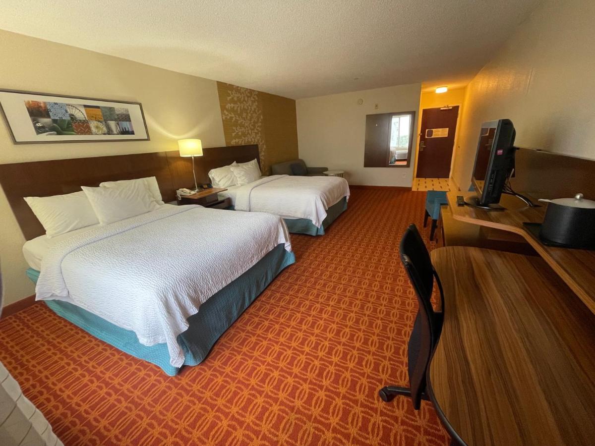 Fairfield Inn And Suites By Marriott Potomac Mills Woodbridge Eksteriør billede