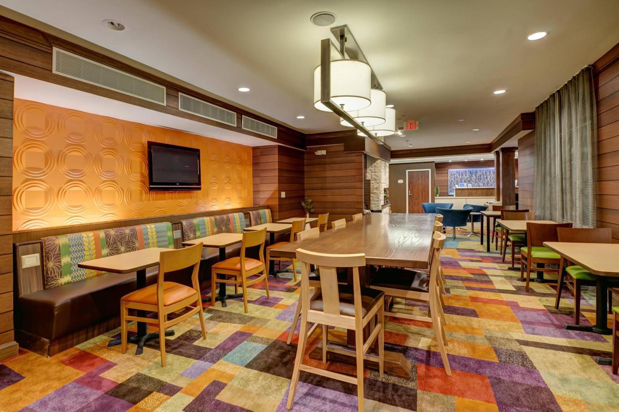 Fairfield Inn And Suites By Marriott Potomac Mills Woodbridge Eksteriør billede