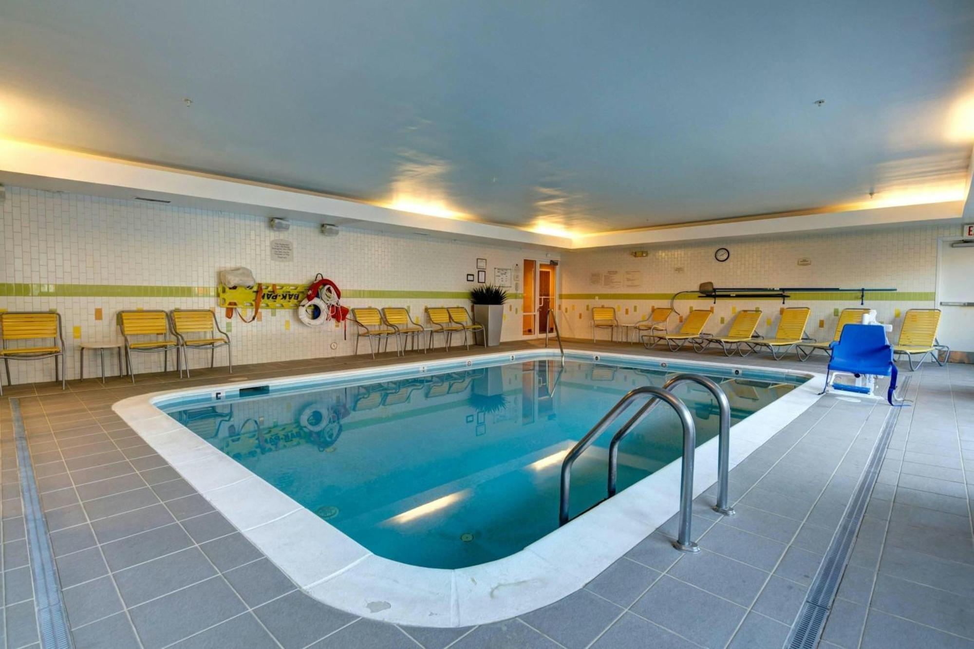 Fairfield Inn And Suites By Marriott Potomac Mills Woodbridge Eksteriør billede