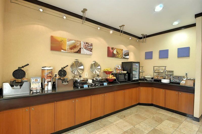 Fairfield Inn And Suites By Marriott Potomac Mills Woodbridge Eksteriør billede
