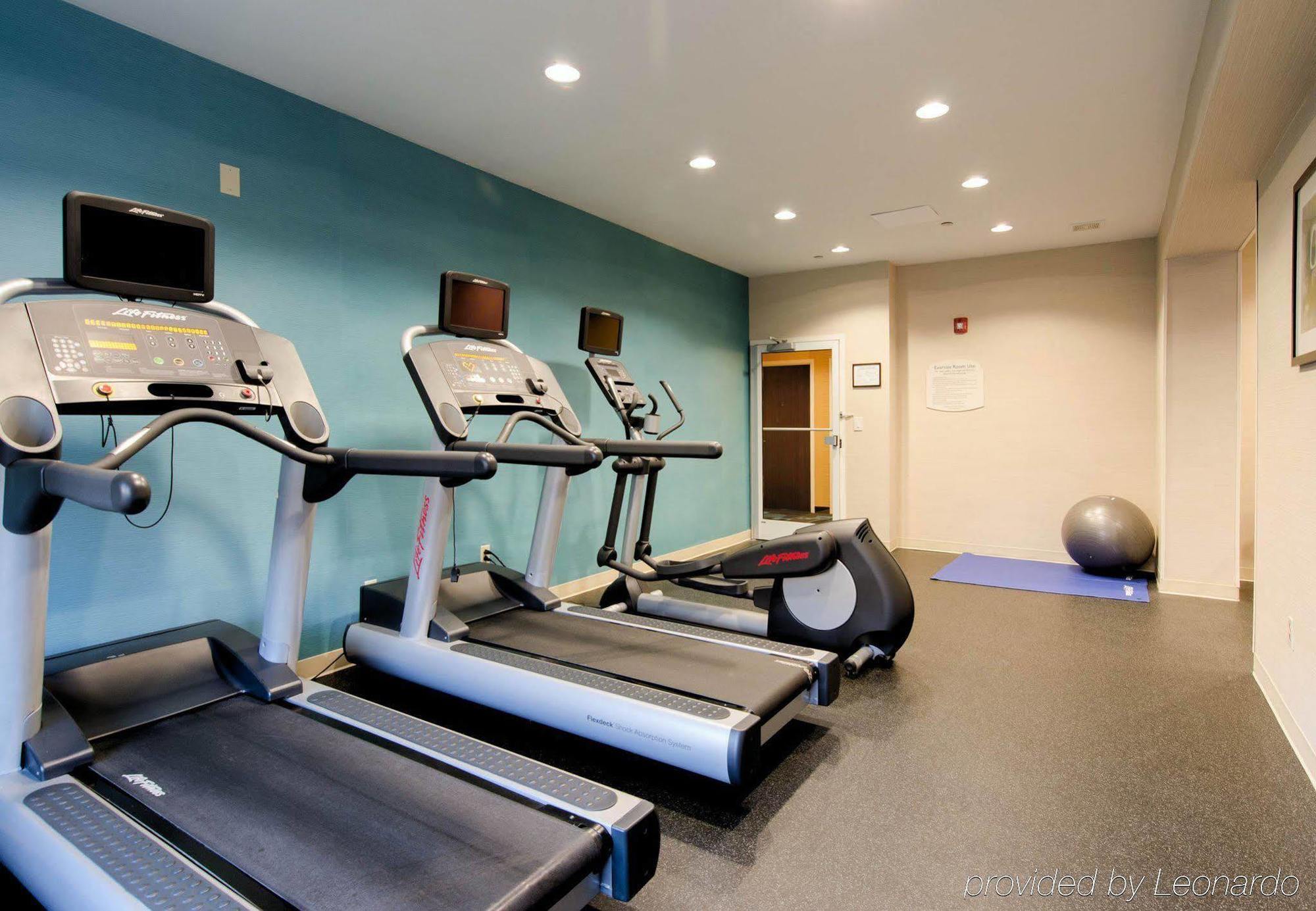 Fairfield Inn And Suites By Marriott Potomac Mills Woodbridge Eksteriør billede