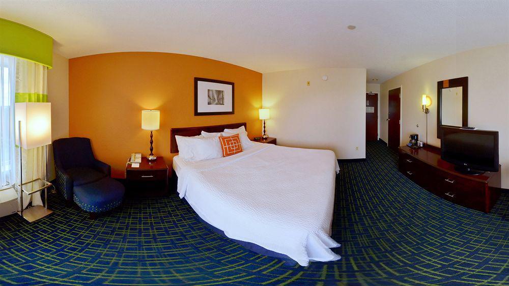 Fairfield Inn And Suites By Marriott Potomac Mills Woodbridge Eksteriør billede